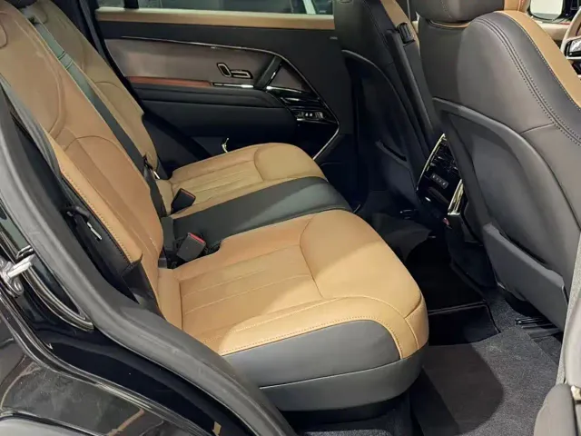 Land Rover Range Rover Sport — Фото автомобиля 5