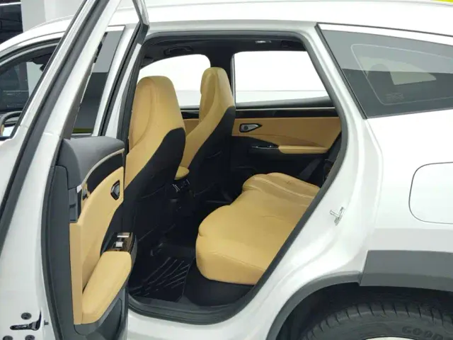 Geely Galaxy L7 — Фото автомобиля 11