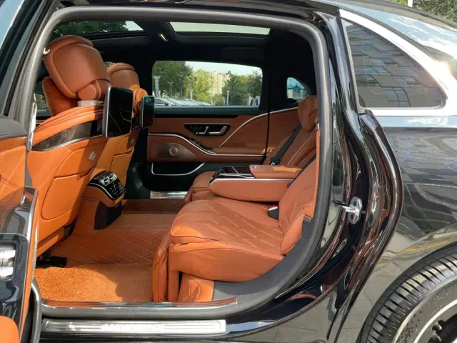 Mercedes-Benz Maybach S-Class — Фото автомобиля 11