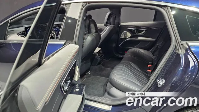 Mercedes-Benz EQS — Фото автомобиля 12