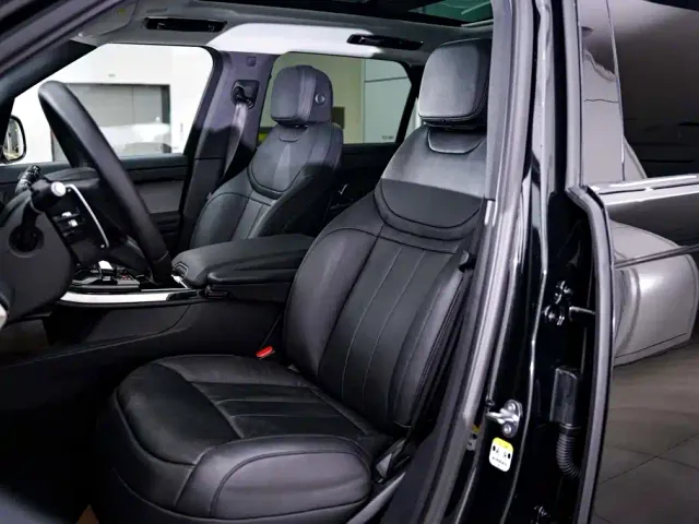 Land Rover Range Rover Sport — Фото автомобиля 18