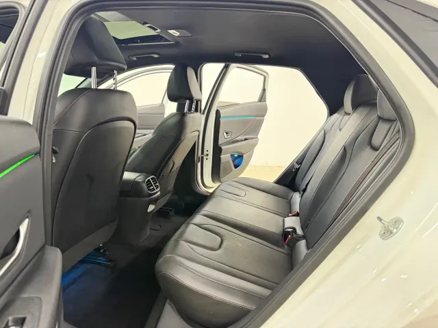 Hyundai Elantra — Фото автомобиля 10