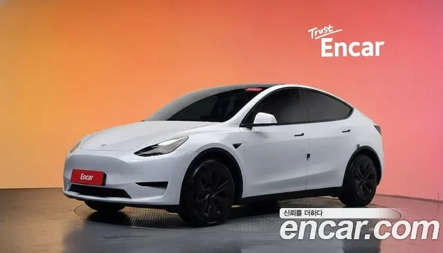 Фотография автомобиля — Tesla Model Y