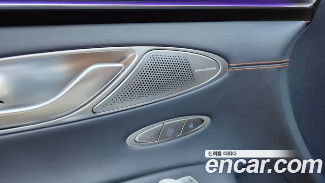 Genesis GV70 — Фото автомобиля 6