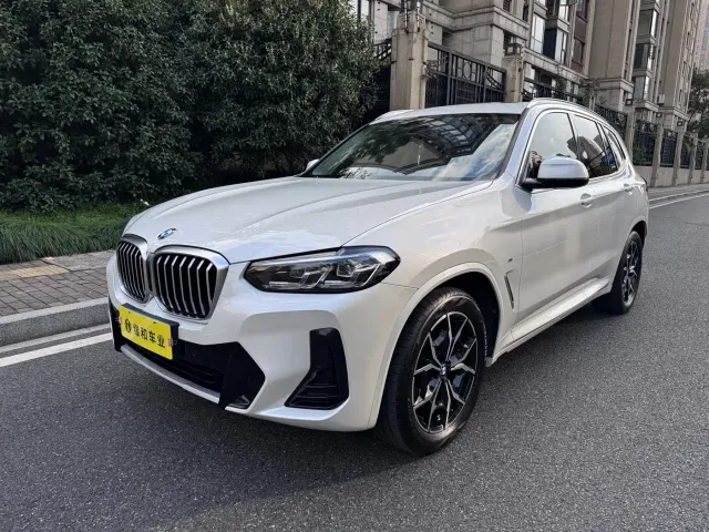 Фотография автомобиля — BMW X3