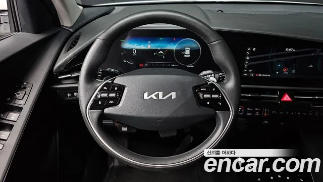 Kia Niro Niro (New) — Фото автомобиля 18
