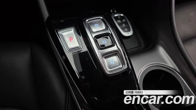 Hyundai Sonata Sonata (DN8) 2.0 LPG(Для проката) — Фото автомобиля 9