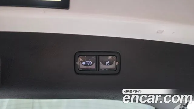 Genesis GV70 — Фото автомобиля 30