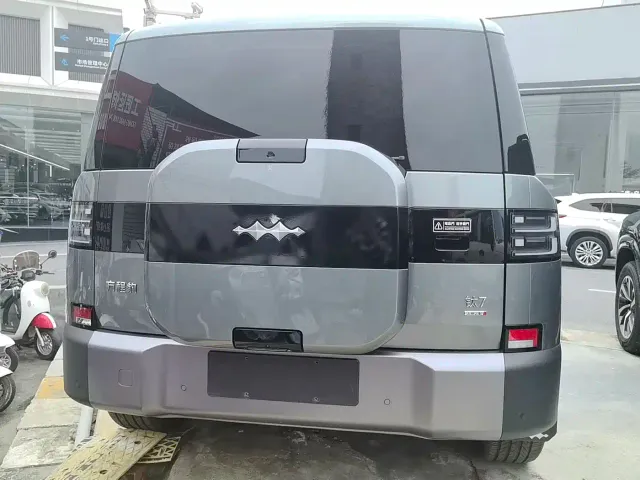 BYD FangChengBao Titanium 7 — Фото автомобиля 12