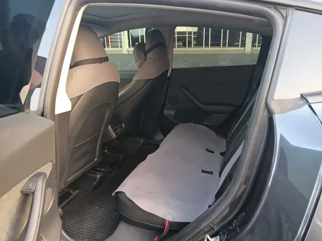 Tesla Model Y — Фото автомобиля 15