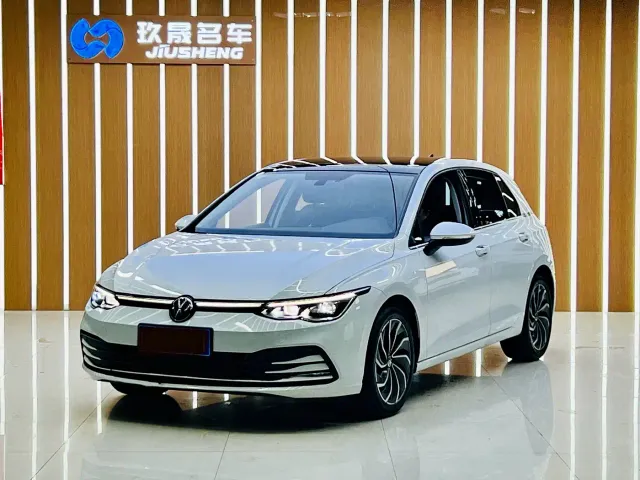 Фотография автомобиля — Volkswagen Golf