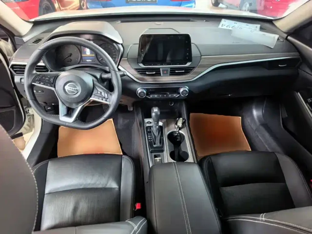 Nissan Teana — Фото автомобиля 9