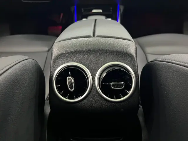 Mercedes-Benz GLB-Class — Фото автомобиля 14