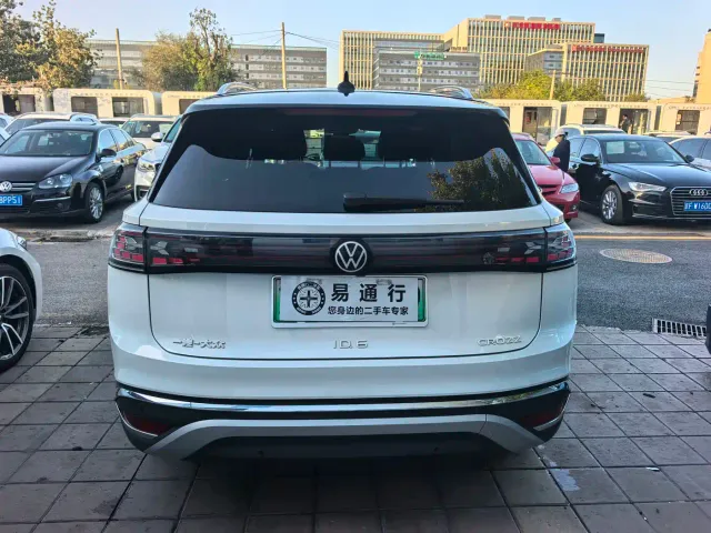 Volkswagen ID.6 Crozz — Фото автомобиля 16