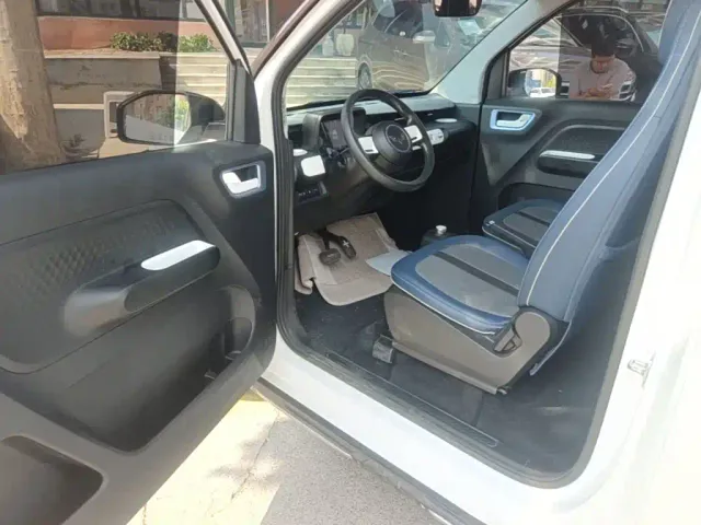 Wuling Hongguang Mini EV — Фото автомобиля 15