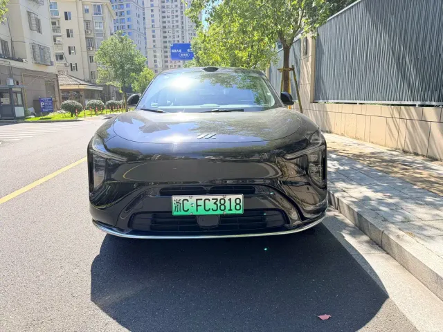 Фотография автомобиля — IM Motors LS6