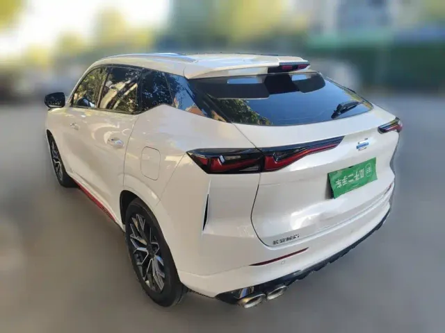 Changan Z6 — Фото автомобиля 24