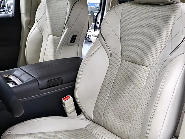 Toyota Vellfire — Фото автомобиля 12