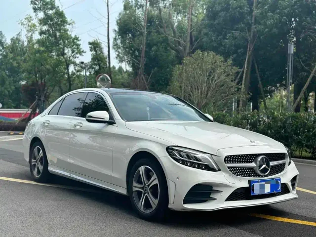 Mercedes-Benz C-Class — Фото автомобиля 3