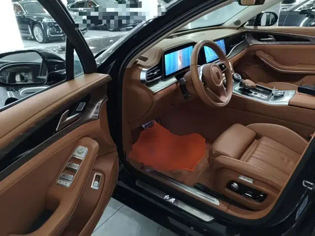 Hongqi H9 — Фото автомобиля 15
