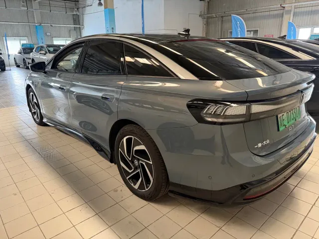 Volkswagen ID.7 Vizzion — Фото автомобиля 7