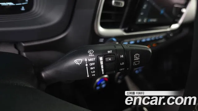 Hyundai Venue — Фото автомобиля 30