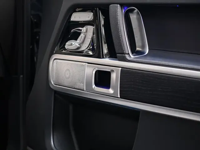 Mercedes-Benz G-Class — Фото автомобиля 11
