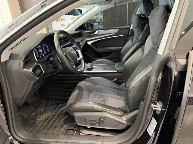 Audi A7L — Фото автомобиля 14