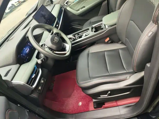 Geely Haoyue L — Фото автомобиля 14