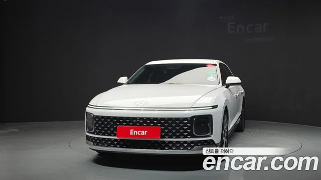 Hyundai Grandeur GN7 — Фото автомобиля 3
