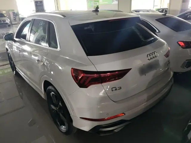 Audi Q3 — Фото автомобиля 4