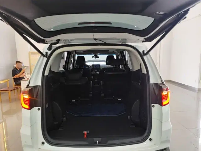 Honda Odyssey — Фото автомобиля 18