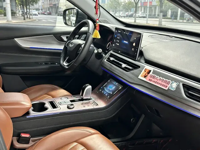 Chery Tiggo 8 — Фото автомобиля 10