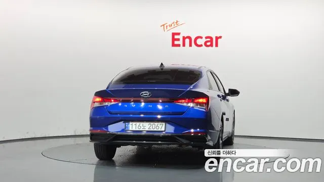 Hyundai Avante CN7 — Фото автомобиля 4