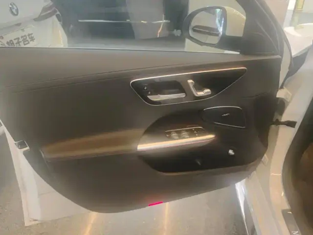 Mercedes-Benz C-Class — Фото автомобиля 7