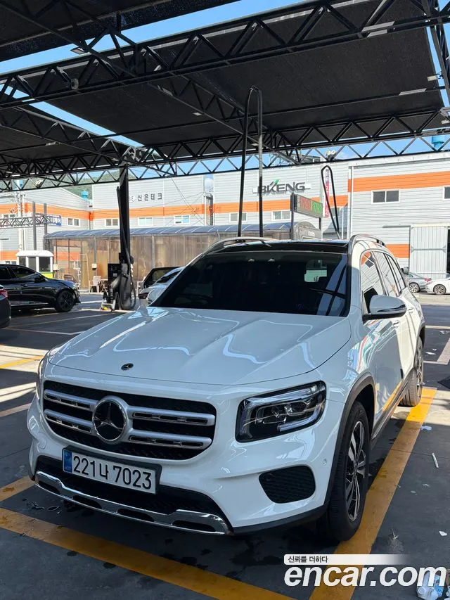 Фотография автомобиля — Mercedes-Benz GLB-Class X247