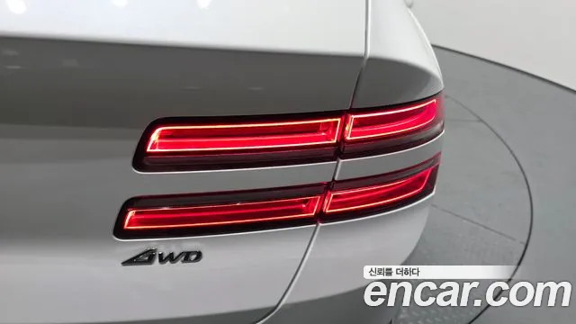 Genesis GV80 — Фото автомобиля 23