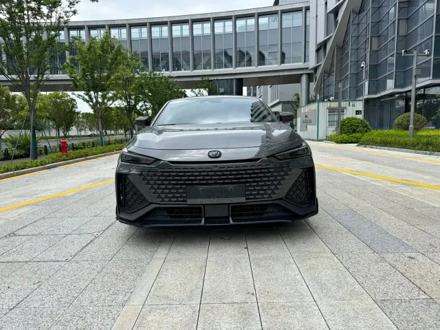 Changan UNI-V — Фото автомобиля 2