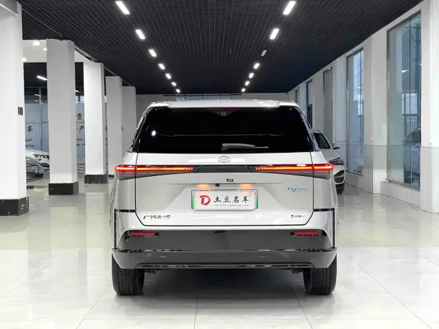 Toyota BoZhi 3X — Фото автомобиля 5