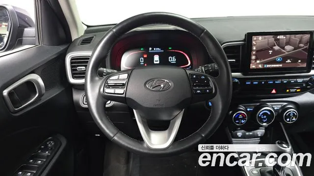 Hyundai Venue — Фото автомобиля 12
