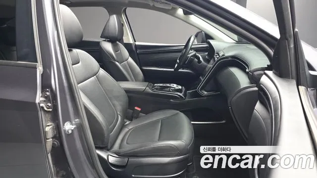 Hyundai Tucson Tucson (NX4) Бензин 1.6 турбо 2WD — Фото автомобиля 24