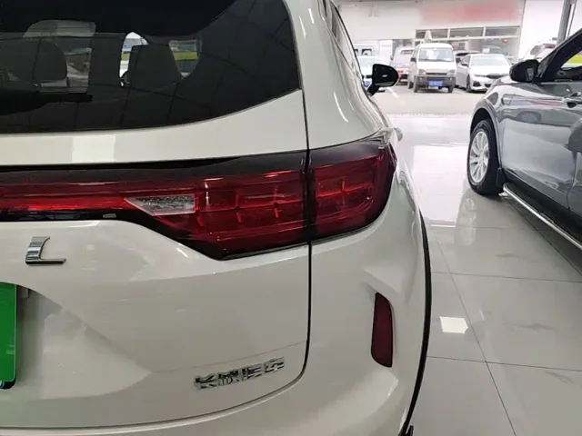 Haval Chitu — Фото автомобиля 23