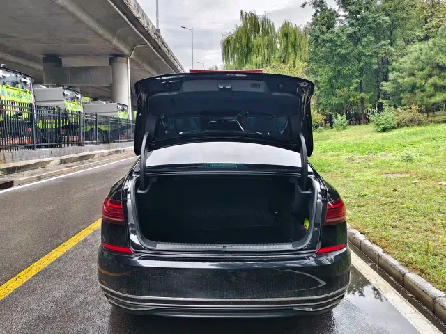 Volkswagen Passat — Фото автомобиля 7