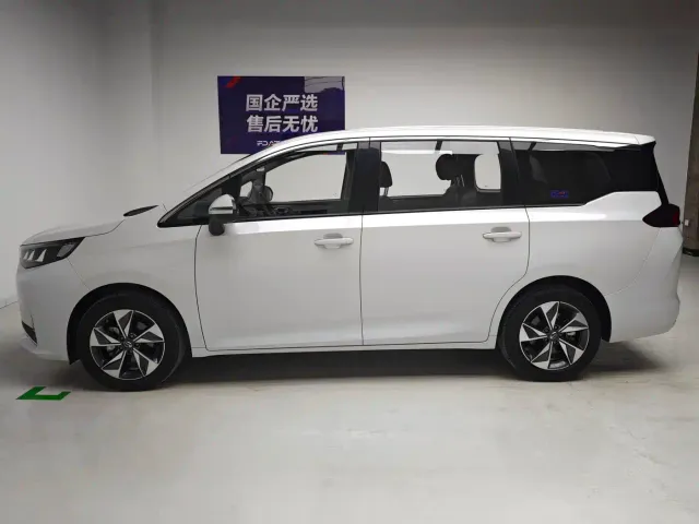 GAC Trumpchi M6 — Фото автомобиля 9