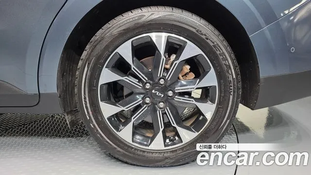 Kia Carnival Generation 4 — Фото автомобиля 6