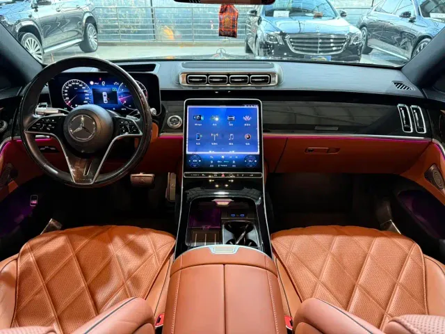 Mercedes-Benz Maybach S-Class — Фото автомобиля 12