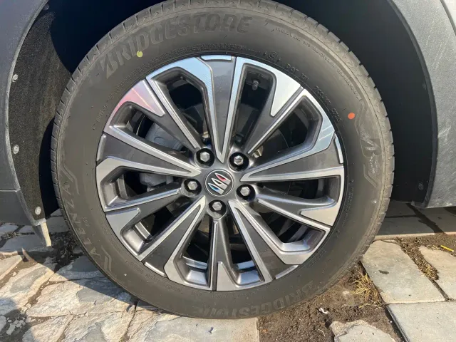 Buick Envision S — Фото автомобиля 14
