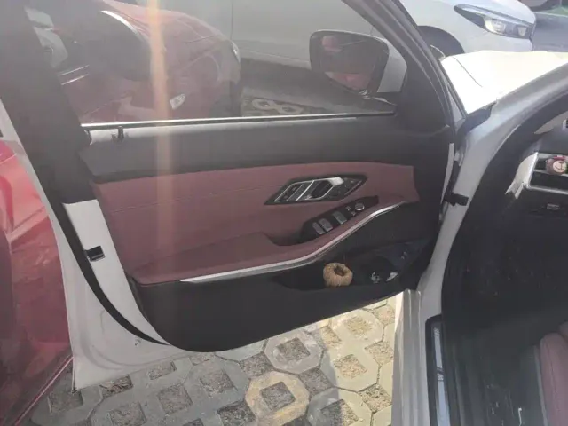 BMW 3 Series — Фото автомобиля 7