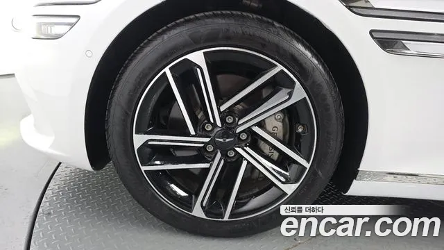 Genesis G80 RG3 — Фото автомобиля 5