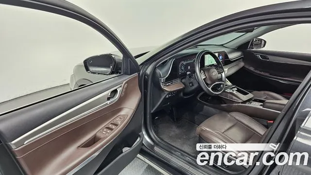 Hyundai Grandeur New — Фото автомобиля 15